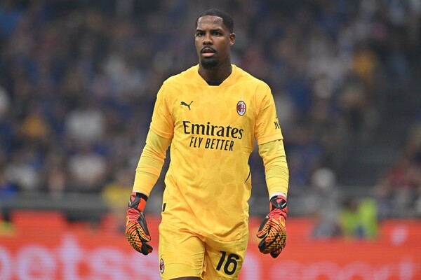 ミラン、正守護神メニャンとの契約延長に自信 500万ユーロ＋ボーナスで