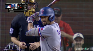 MLB - レンジャーズ  マーカス セミエン 2022年実使用 vsアストロズ サードゴロ J4VKTRSAANJ5HE2CUOFKFLFBG4.jpg